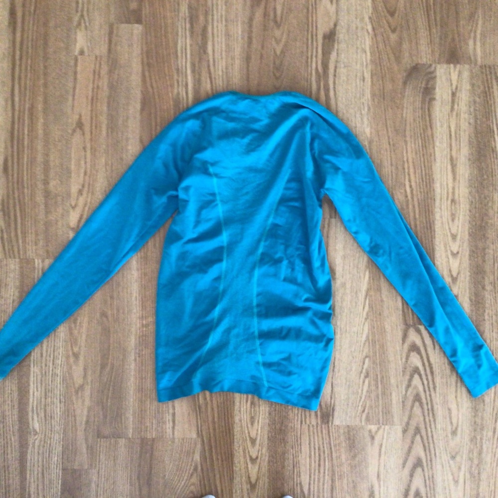 Title Nine Long Sleeve Compression Top M Ruched - Picture 4 of 7